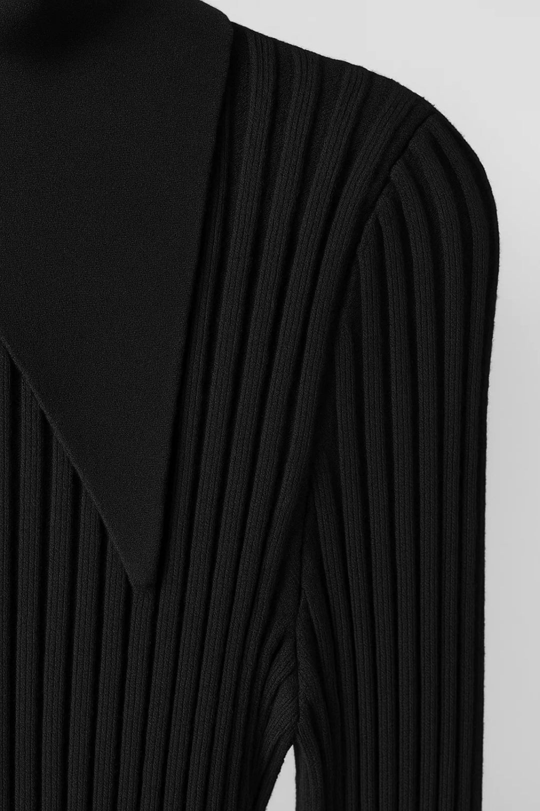 Robe midi Femme - Côtelée Col Polo avec Détails Plumes | Chic