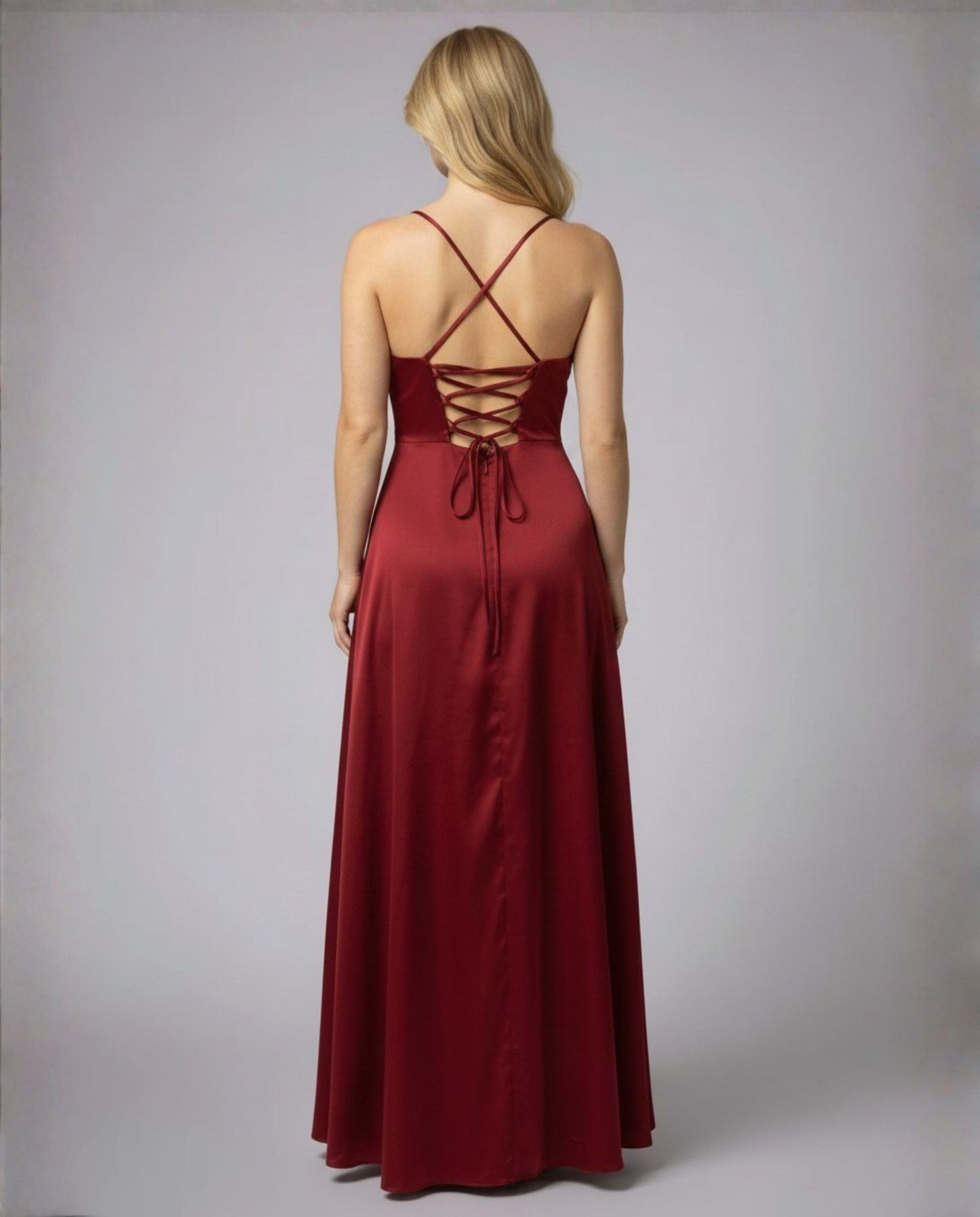 Amélie - Robe Invitée Mariage Femme Maxi à Bretelles Fines Encolure Drapée et Fente Élégante