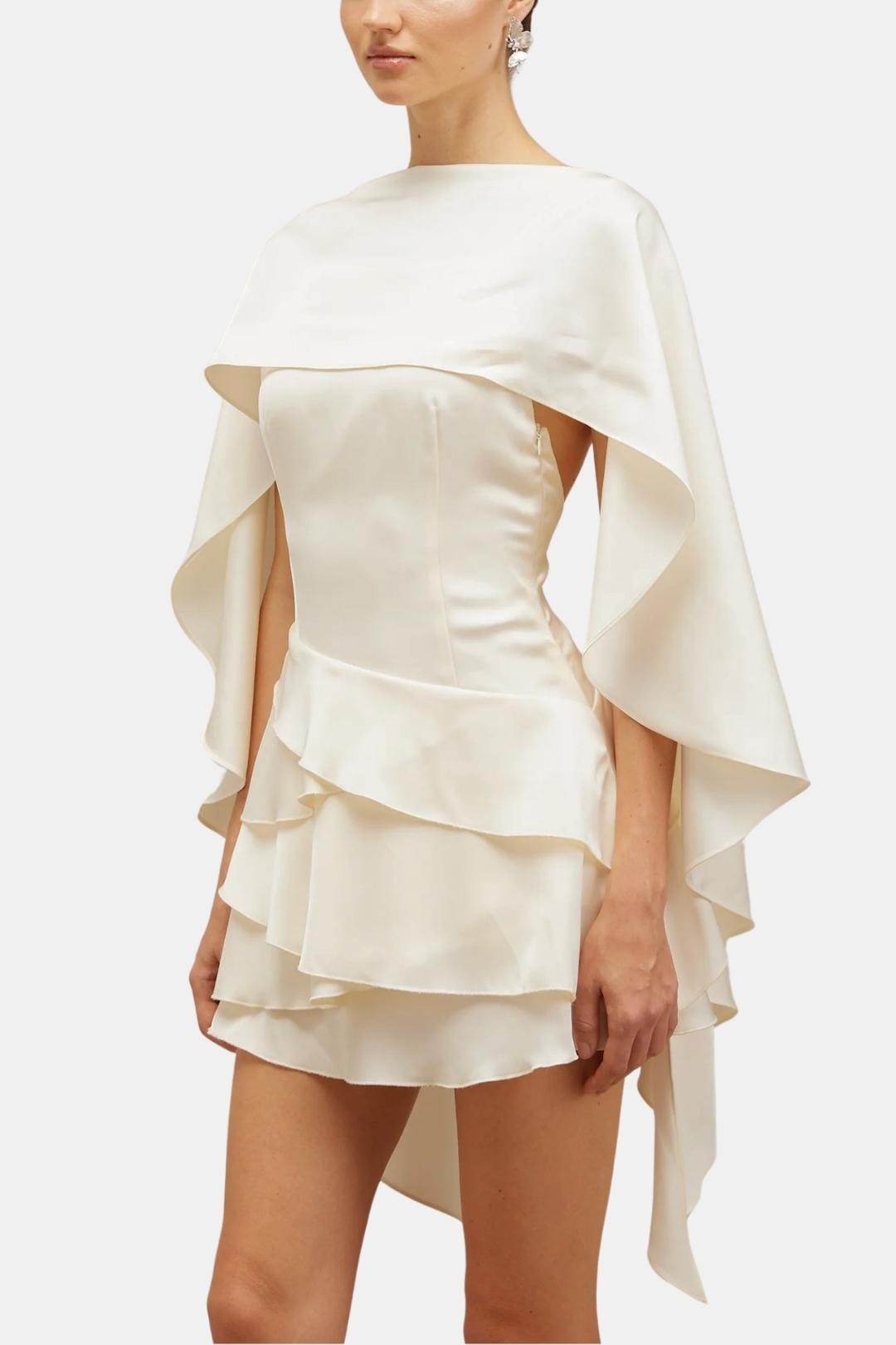 Anaïs - Robe de Soirée Courte Femme Glamour avec Cape Intégrée et Jupe à Volants