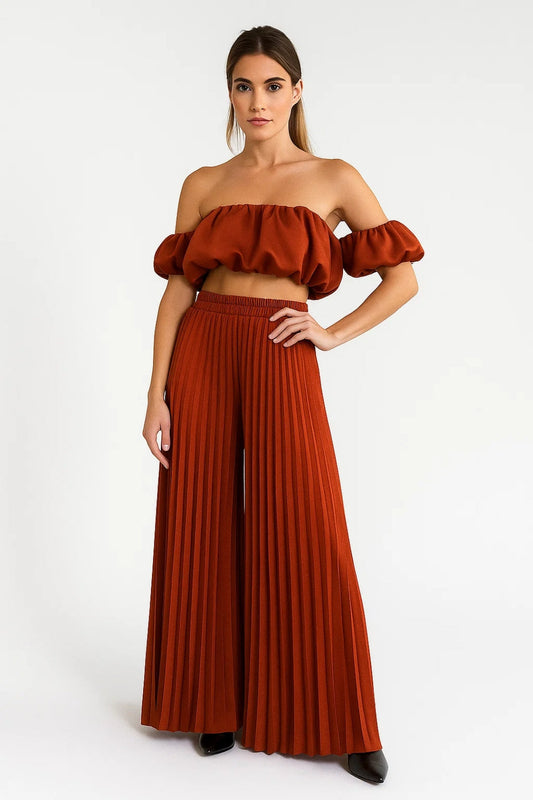 Ensemble Femme - Crop Top Épaules Dénudées et Pantalon Plissé | Chic