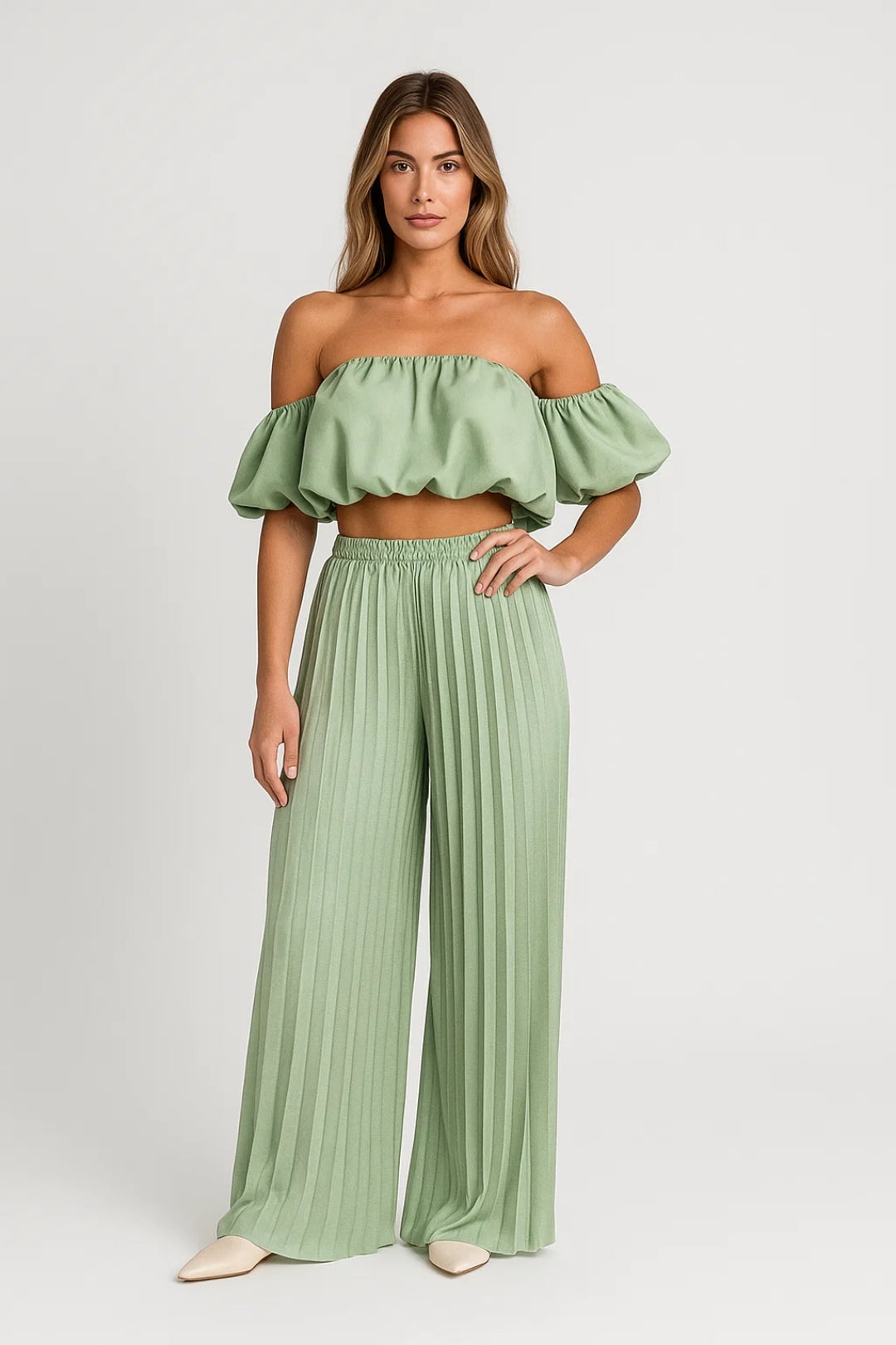 Ensemble Femme - Crop Top Épaules Dénudées et Pantalon Plissé | Chic