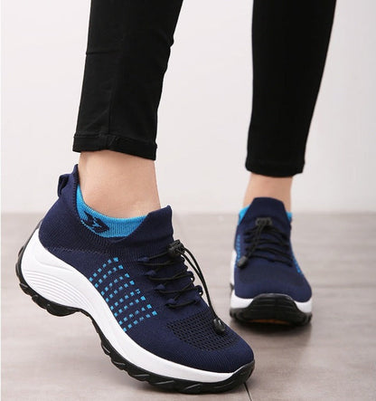 Inès - Baskets Orthopédiques Femme Tendance avec Semelle Compensée et Maintien Renforcé