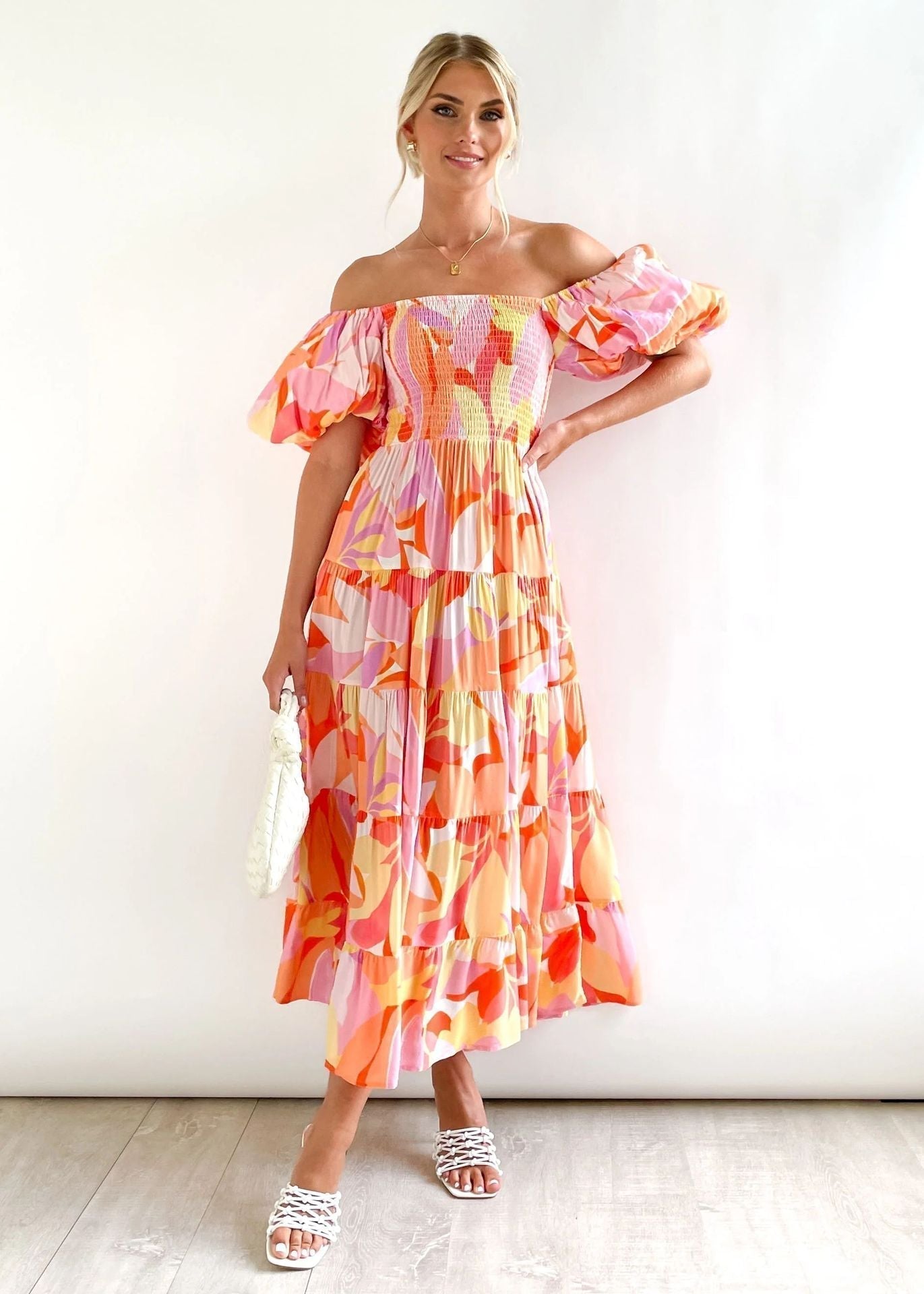 Léa - Robe Invitée Mariage Femme Chic à Épaules Dénudées et Jupe Évasée