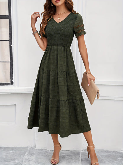 Louise - Robe Invitée Mariage Femme Bohème Smockée à Col V et Jupe Étagée