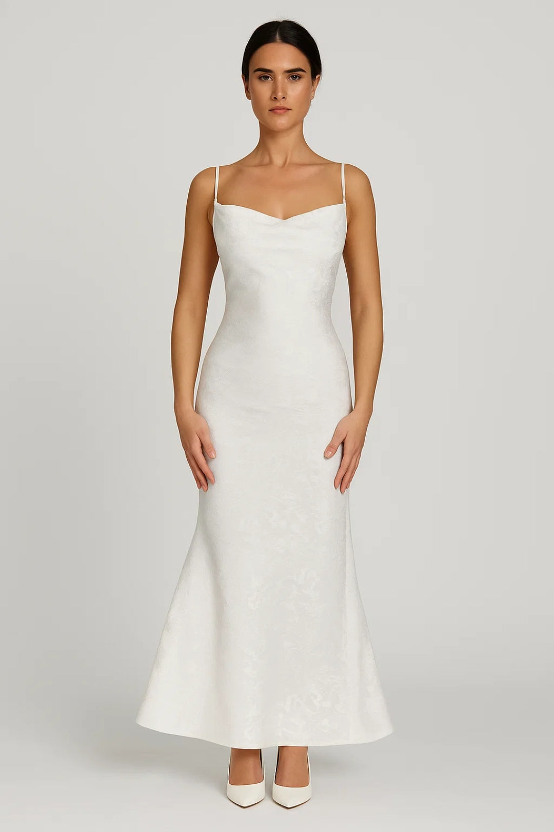 Robe Maxi Femme - Bretelles Nouées Moulante Évasée | Élégante