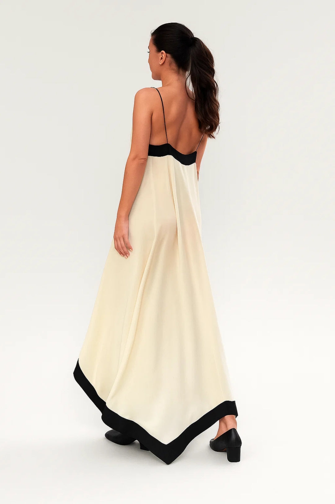 Robe Maxi Femme - Bretelles Fines Col V Bordures Contrastées | Chic