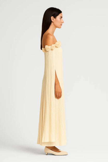 Robe Maxi Femme - Off Shoulder Plissée avec Roses | Élégant