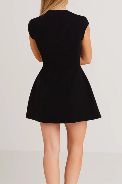 Robe Mini Femme - Col Montant Manches Courtes Évasée | Chic