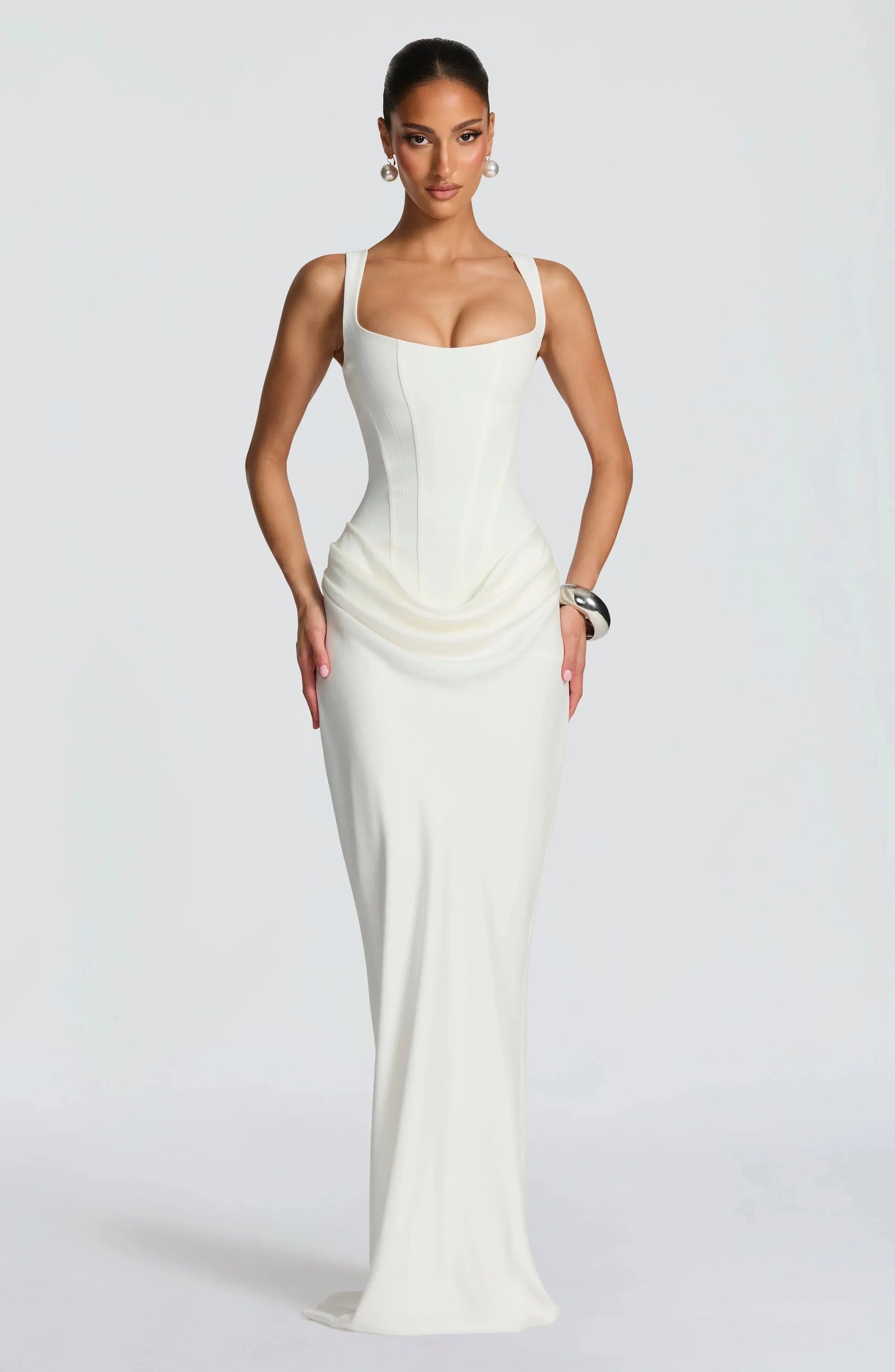 Valentina - Robe Invitée Mariage Femme à Bretelles Larges avec Coupe Corset et Drapé Latéral